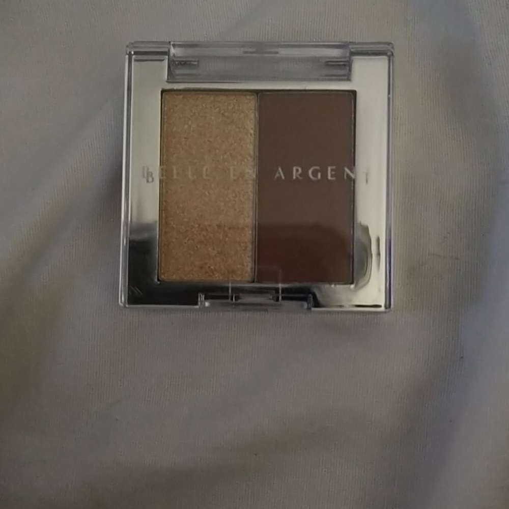 Belle en argent eyeshadow duo